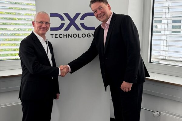 ZEISS und DXC bekräftigen Partnerschaft – Vertrag bis 2030 verlängert